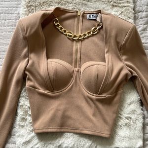 Classy brand new beige blouse with a gold chain size L stretchy
